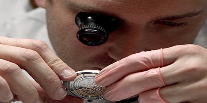 重庆劳力士晚上偷停